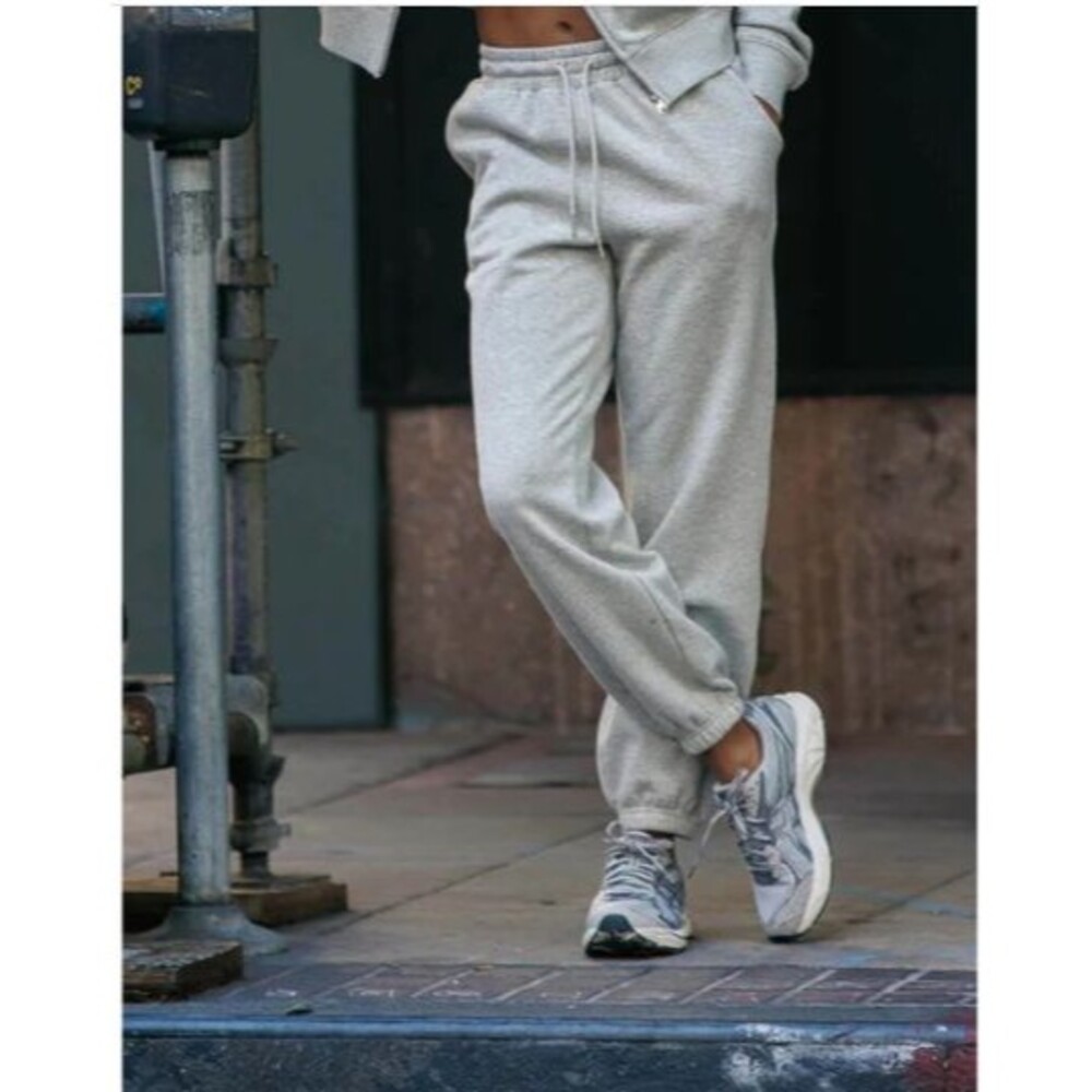 CALI 1850 Women’s Cropped Hoodie & Jogger Sweatsuit Set Size M - Picture 2 of 16